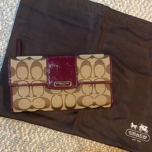 Coach Khaki Signature Canvas Wallet with Burgundy Patent Trim